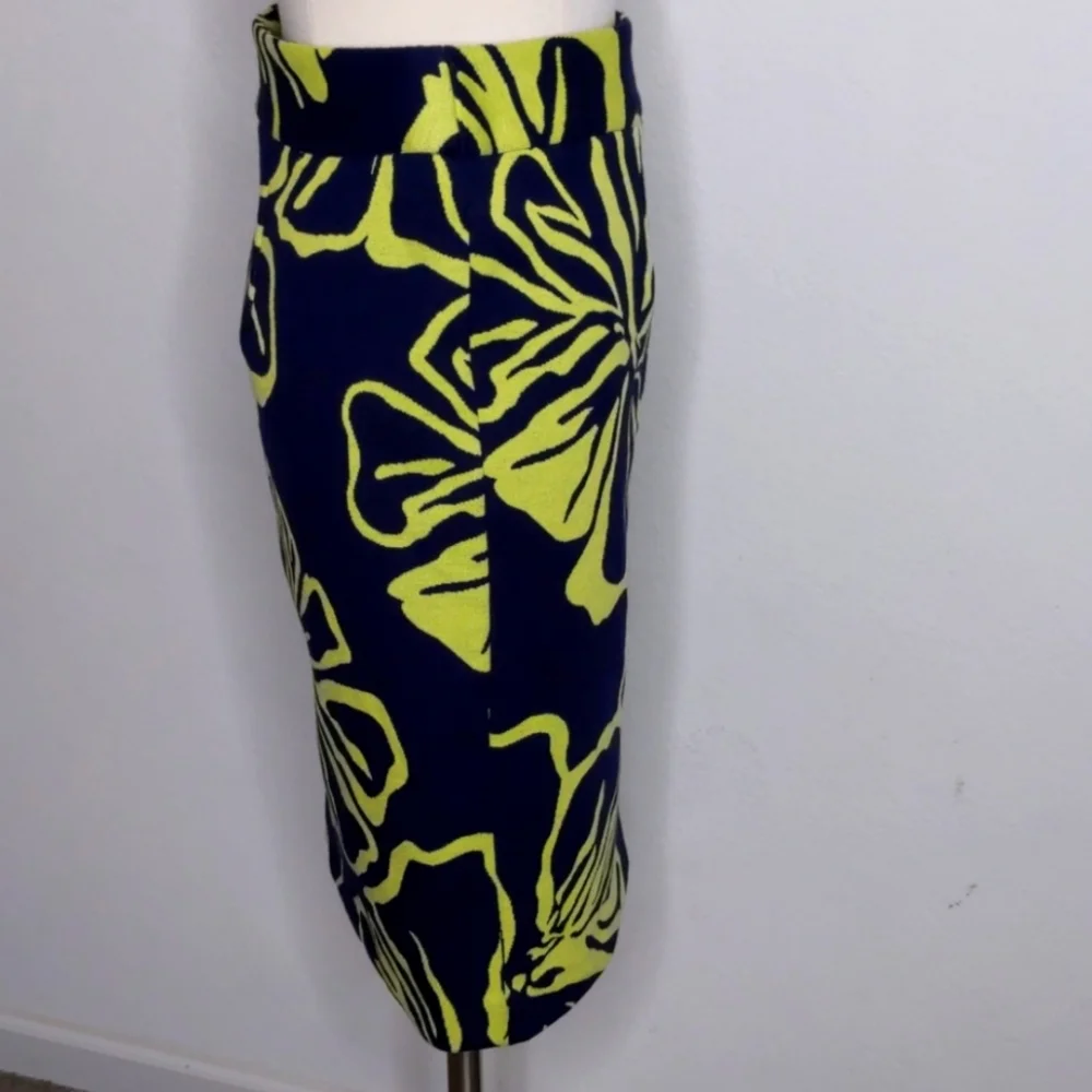 Grace Elements Skirt Dark Blue with Floral Size 14